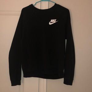 NIKE Pullover Sweatshirt